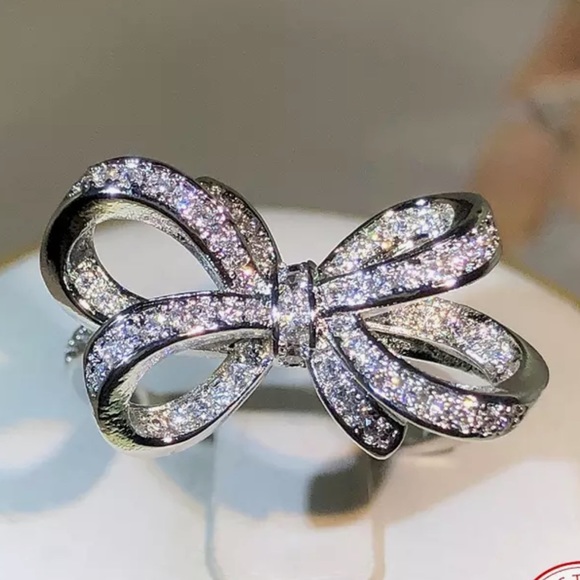 Beautiful Bow Sterling 925 Ring - Picture 5 of 7